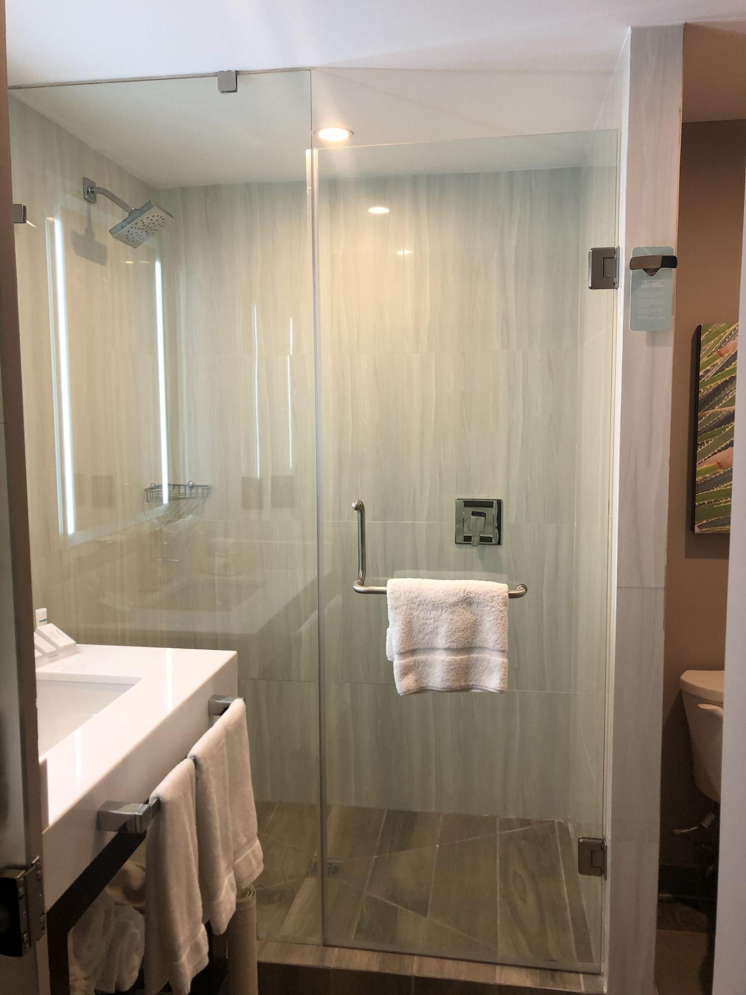Hilton Garden Inn Саламанка Екстериор снимка