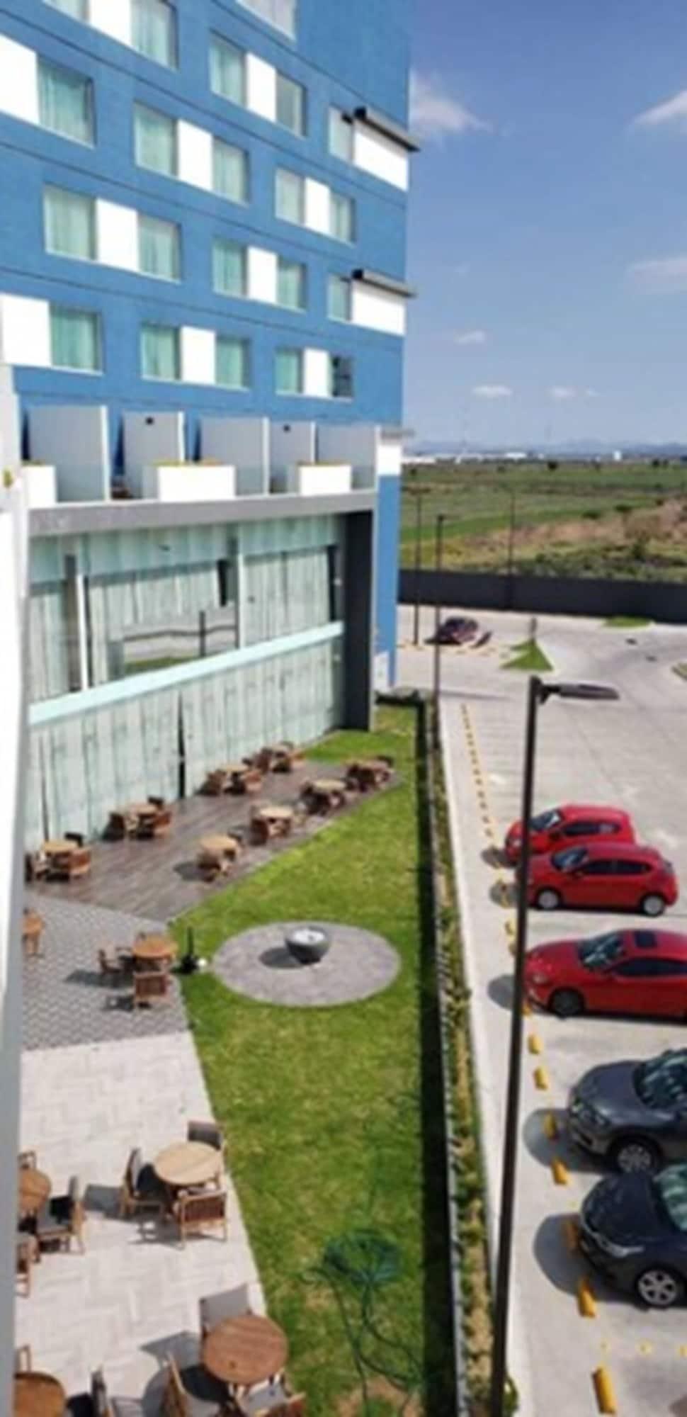 Hilton Garden Inn Саламанка Екстериор снимка