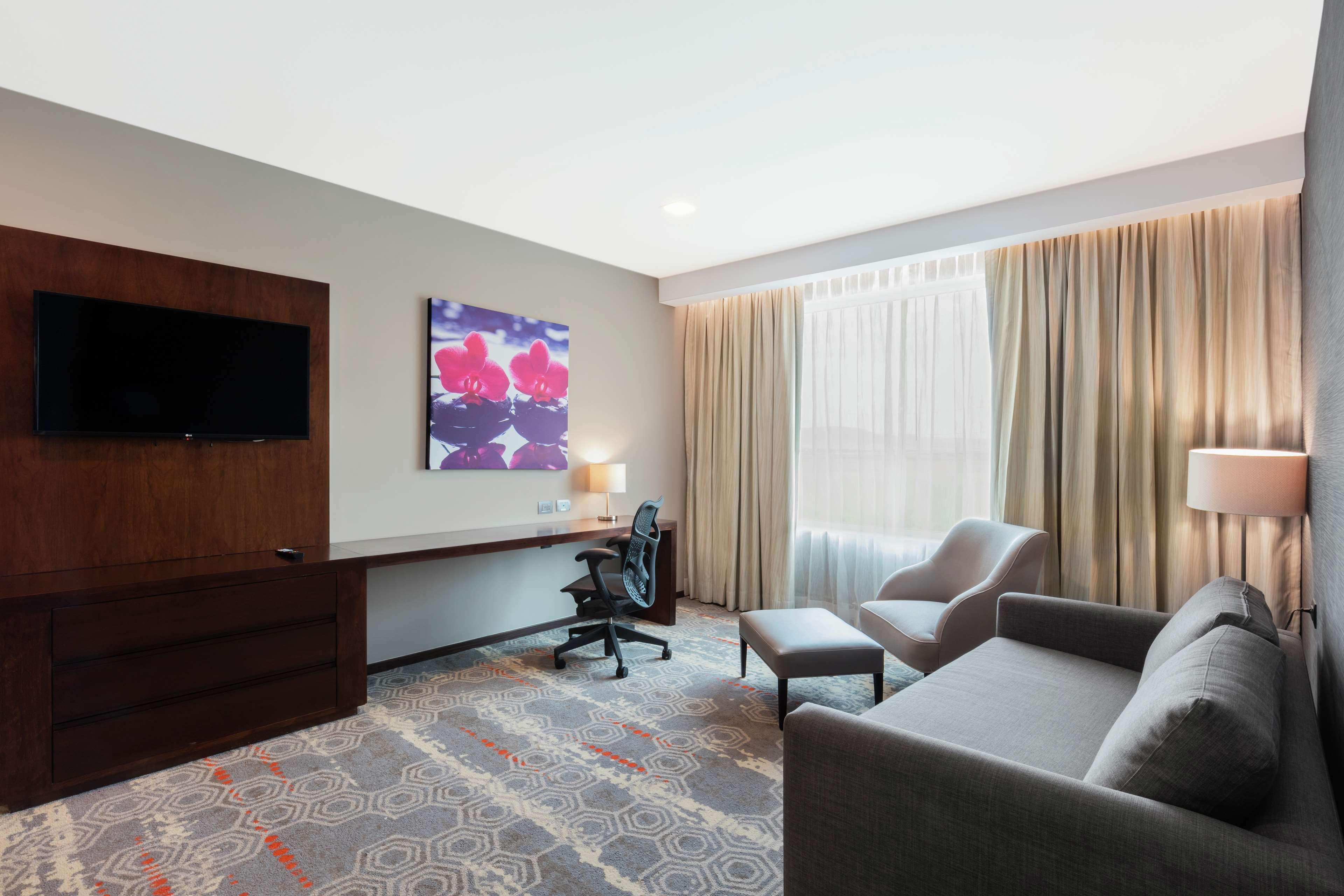 Hilton Garden Inn Саламанка Екстериор снимка
