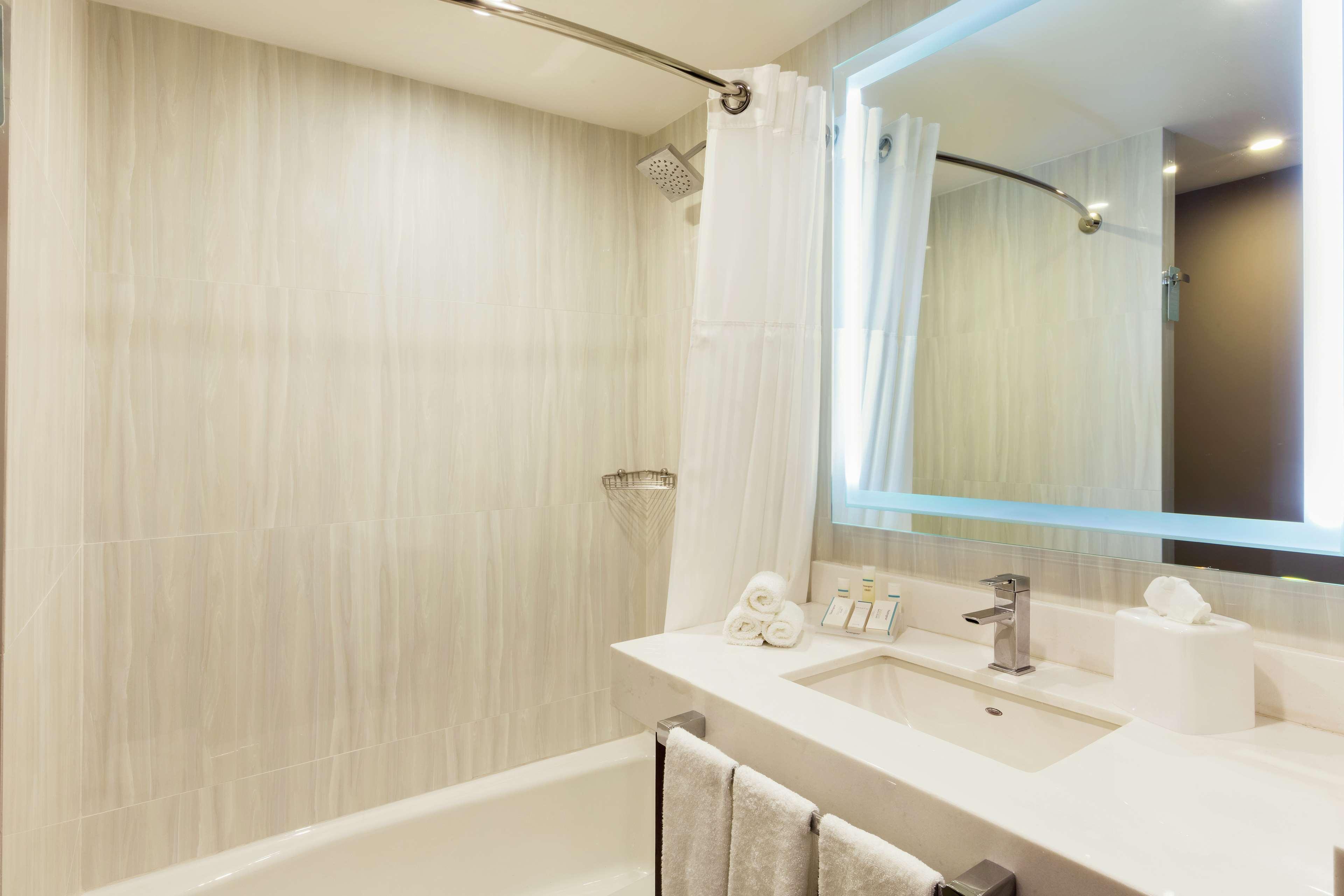 Hilton Garden Inn Саламанка Екстериор снимка
