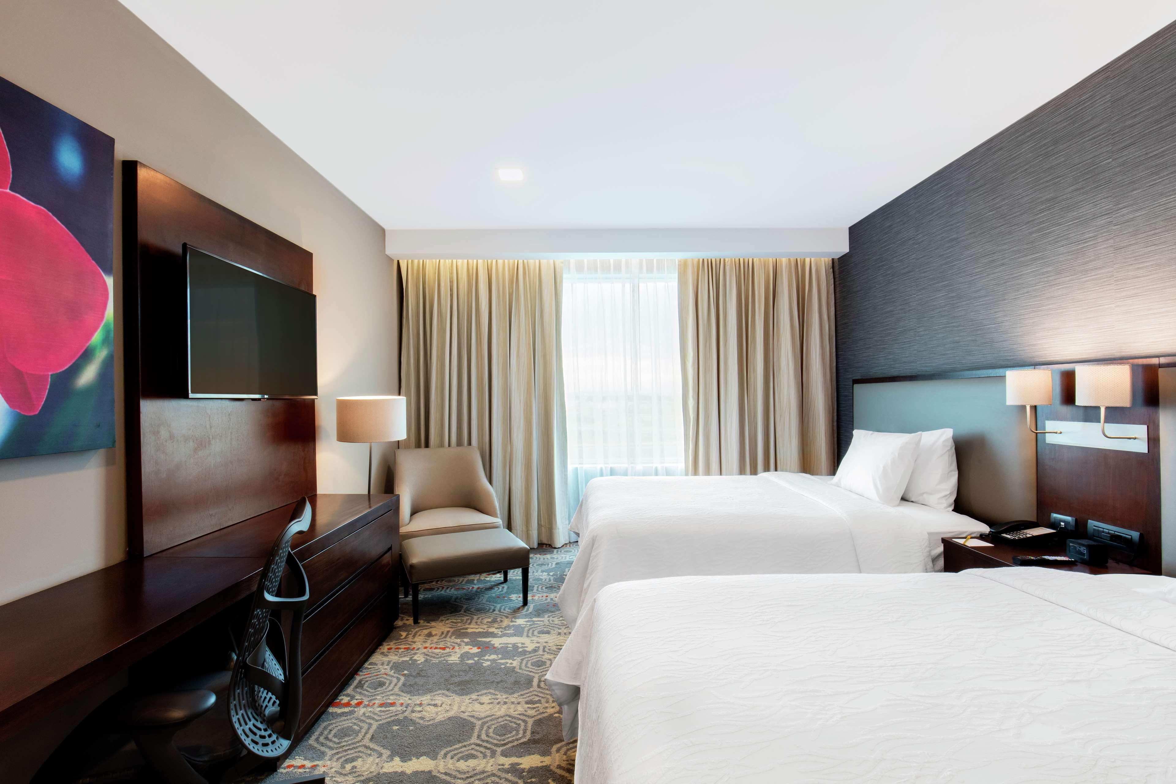 Hilton Garden Inn Саламанка Екстериор снимка