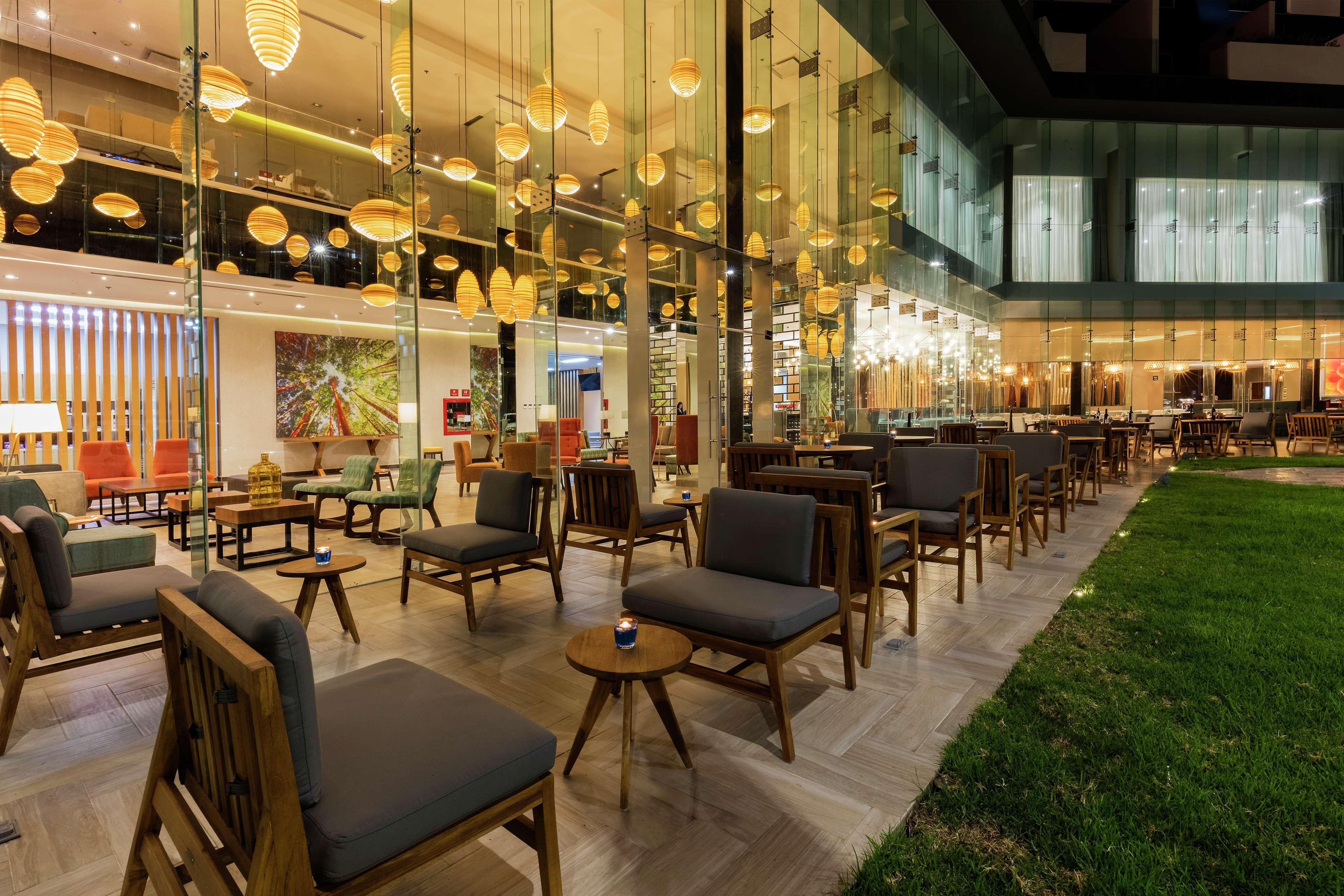 Hilton Garden Inn Саламанка Екстериор снимка
