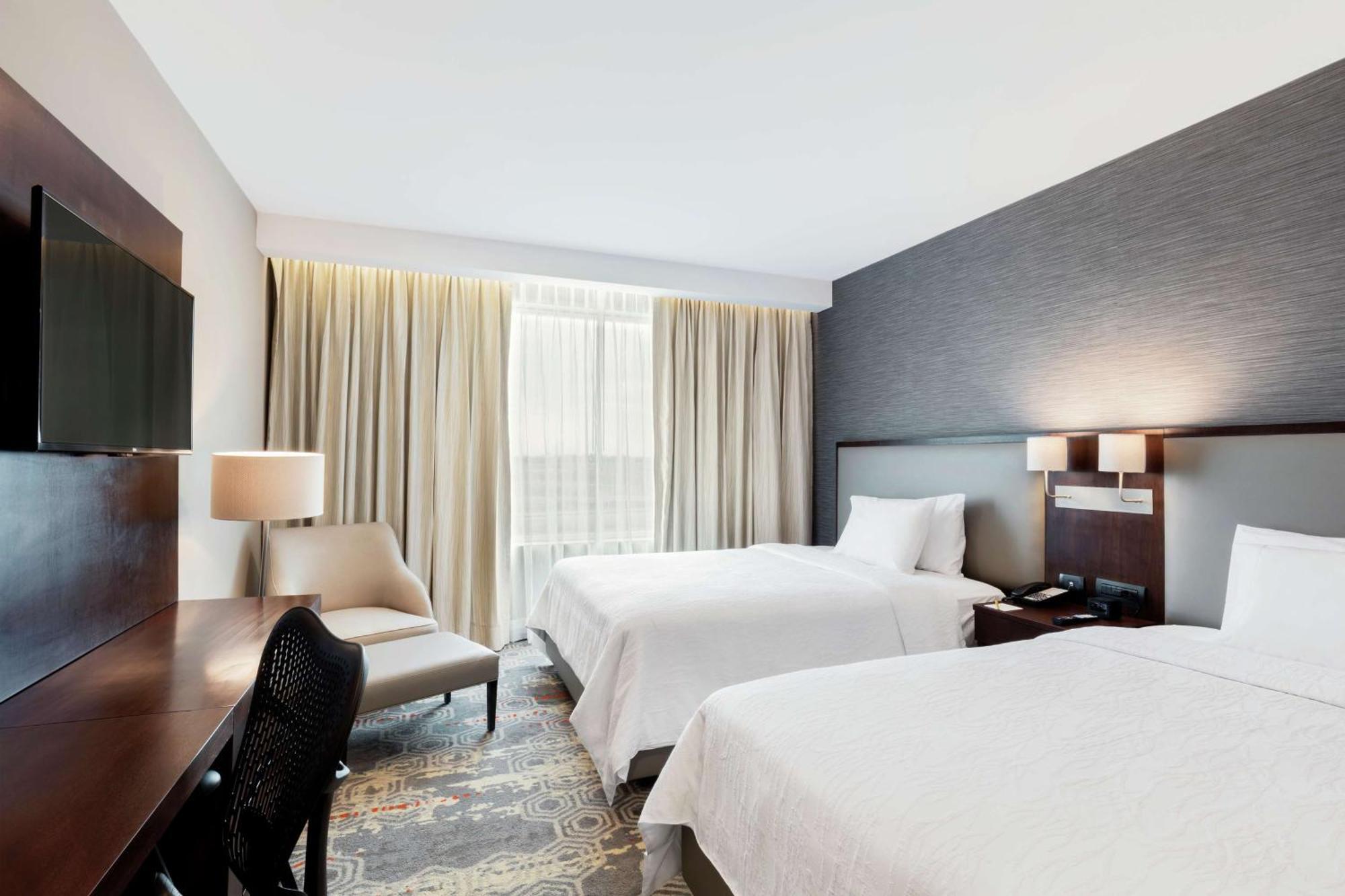 Hilton Garden Inn Саламанка Екстериор снимка