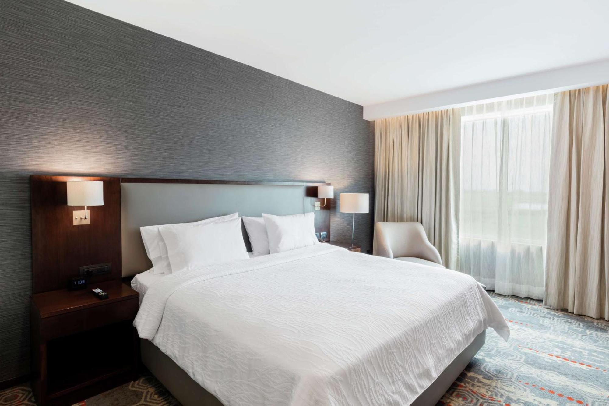 Hilton Garden Inn Саламанка Екстериор снимка