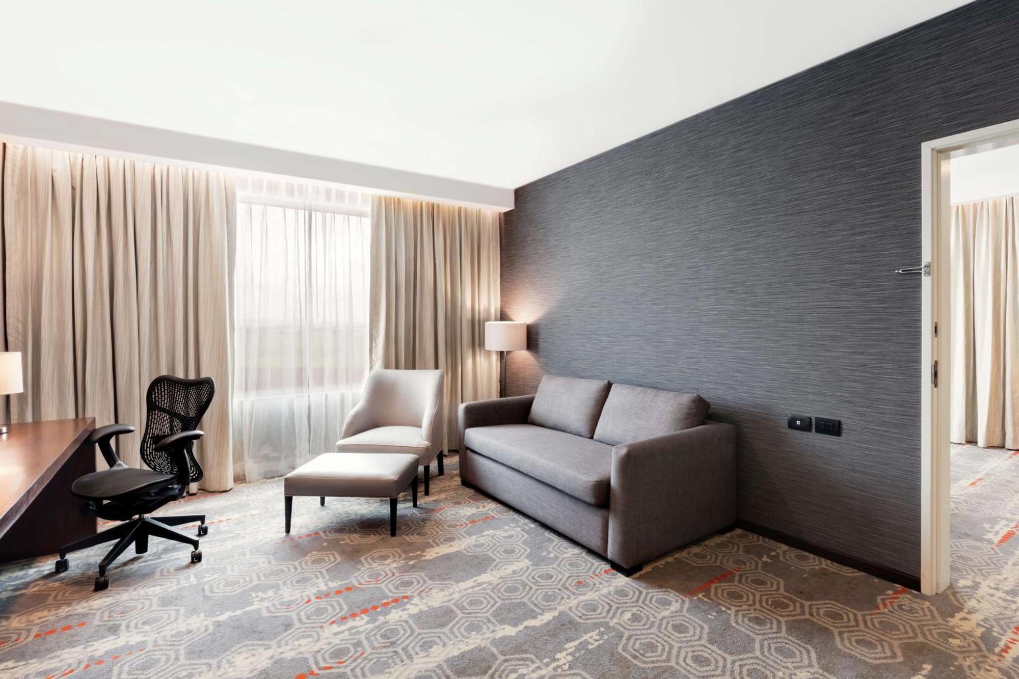 Hilton Garden Inn Саламанка Екстериор снимка