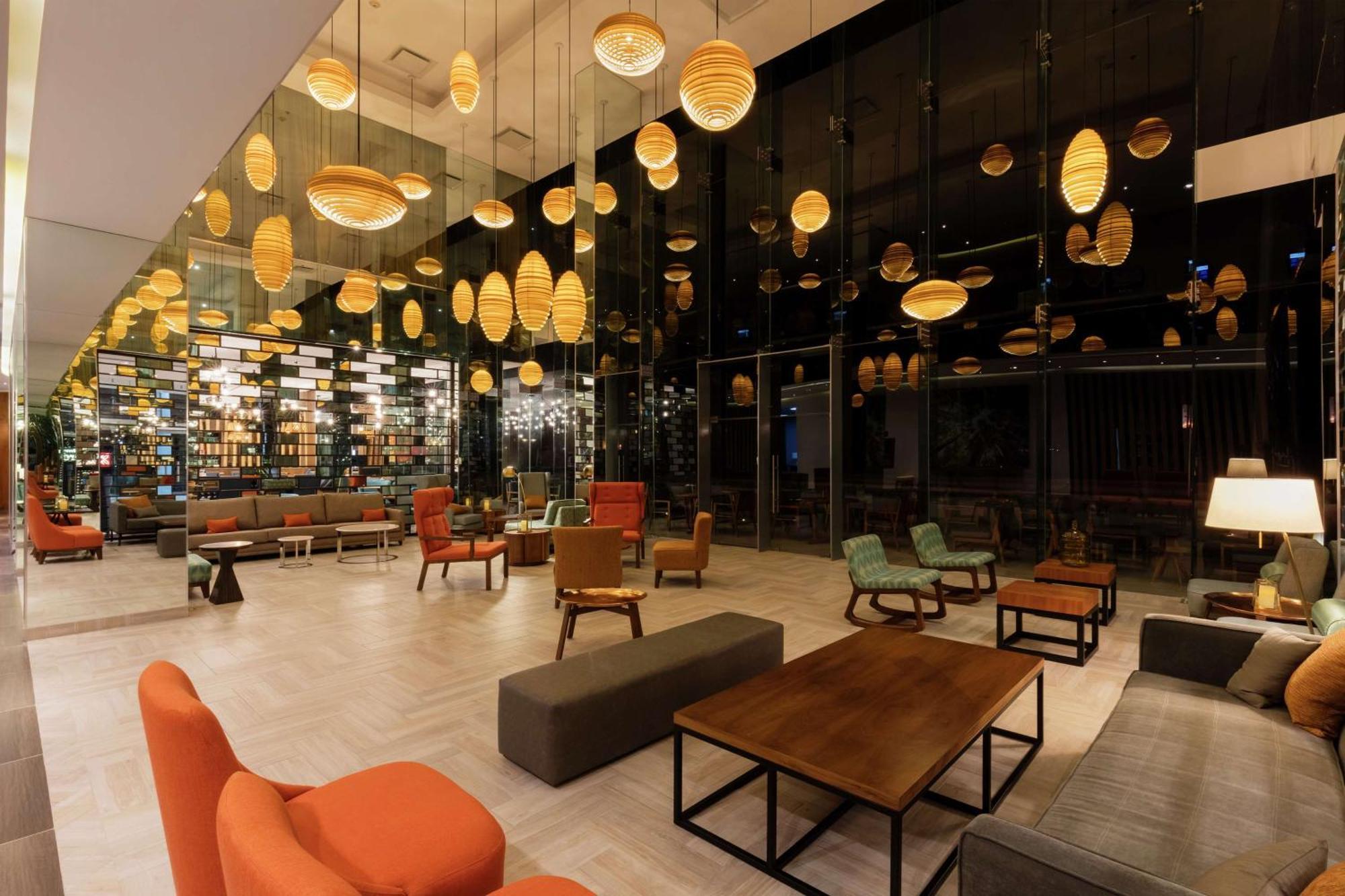 Hilton Garden Inn Саламанка Екстериор снимка