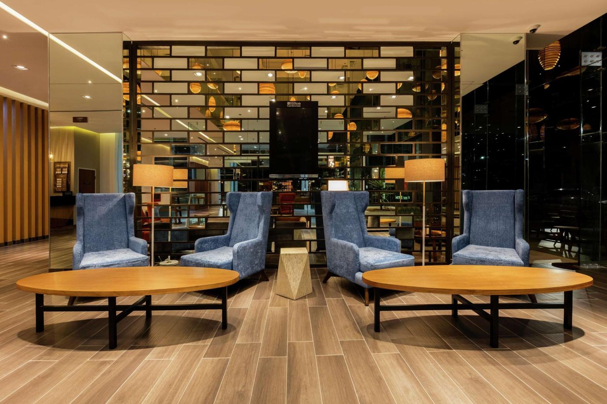 Hilton Garden Inn Саламанка Екстериор снимка